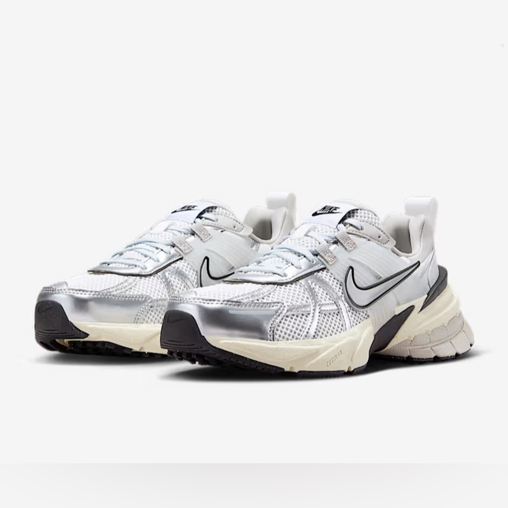 Nike V2K Run Sneakers Running Shoes Silver